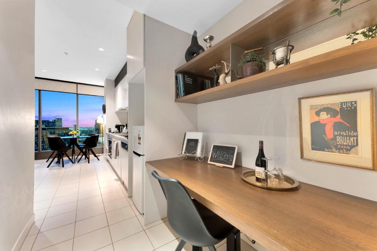 Opulent Level 25 Condo With Breathtaking Views Melbourne Exterior photo